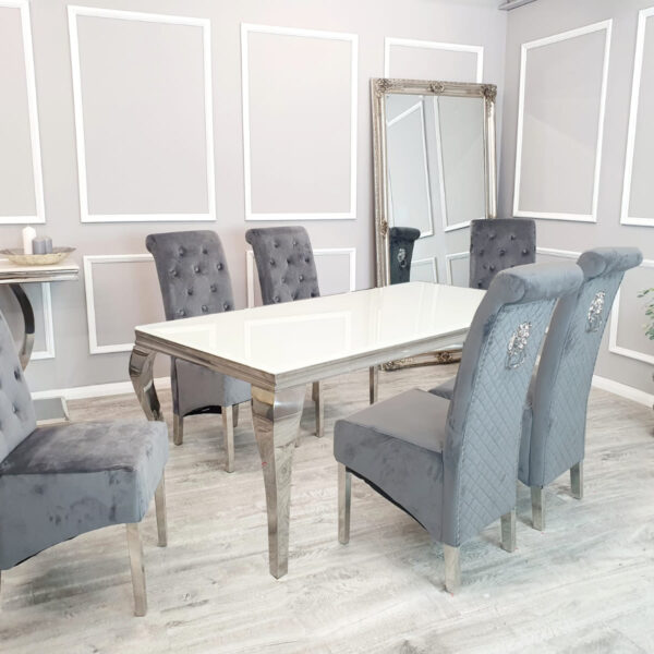 Dining Table & chairs