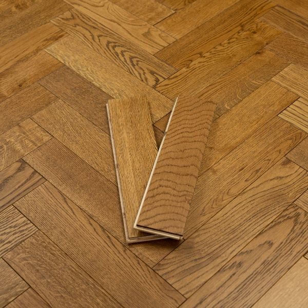 Arden Herringbone Golden Brushed UV Lacquered