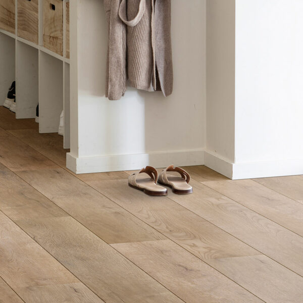 Invictus Ultimus Barn Oak Saddle flooring